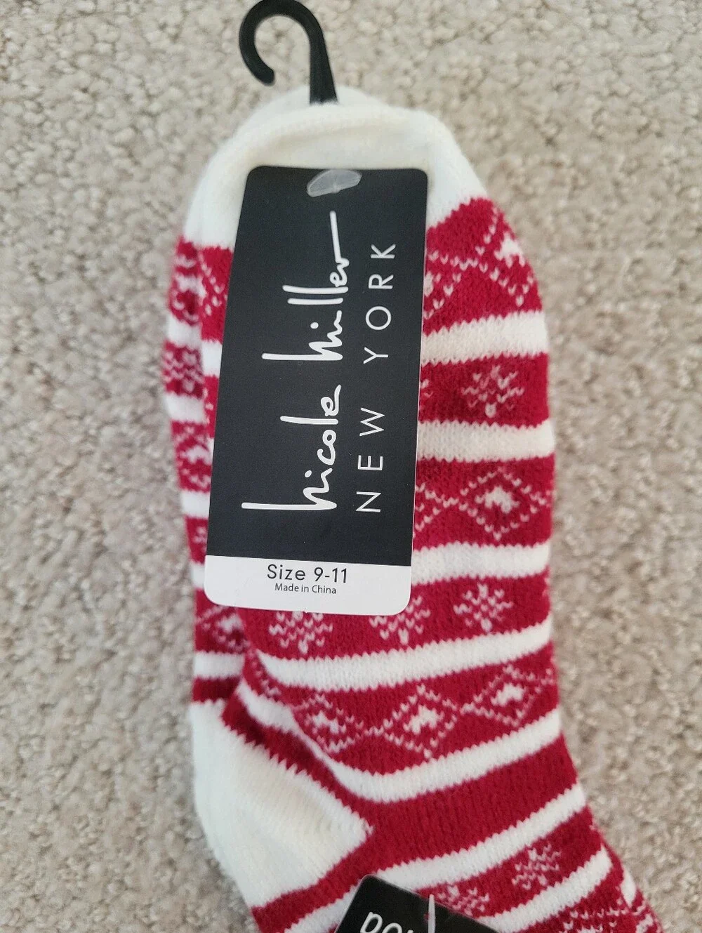 Nicole Miller New York Women's 9-11 Red & White Cozy Double-Layer Socks
